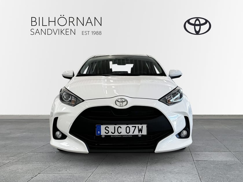 Bild 5 av Toyota Yaris Hybrid 115 1,5 Active Vinterhjul