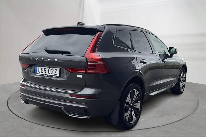 Bild 3 av Volvo XC60 T6 AWD Recharge 350hk Plus Dark H/K Panorama