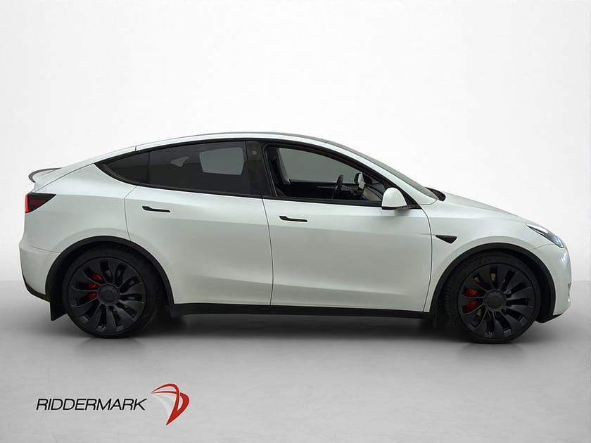 Bild 5 av Tesla Model Y Performance AWD Dragkrok Autopilot Skinn Pano