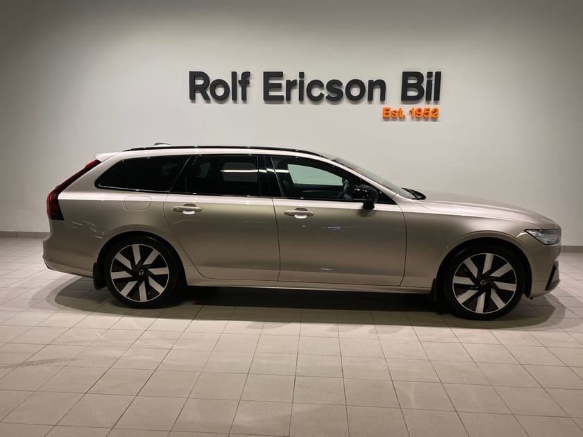 Bild 3 av Volvo V90 Recharge T6 Plus Dark