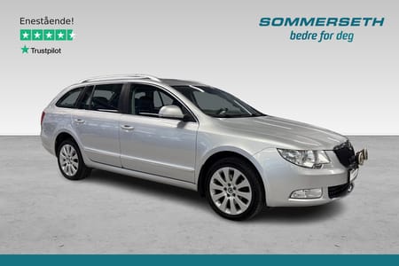 Škoda Superb Stasjonsvogn 4x4, Skinn, Navi, Ekstralys, MYE UTSTYR