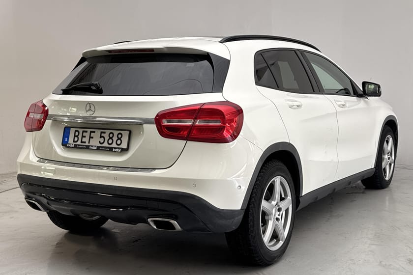 Bild 3 av Mercedes-Benz GLA 220 CDI 4MATIC (170hk)
