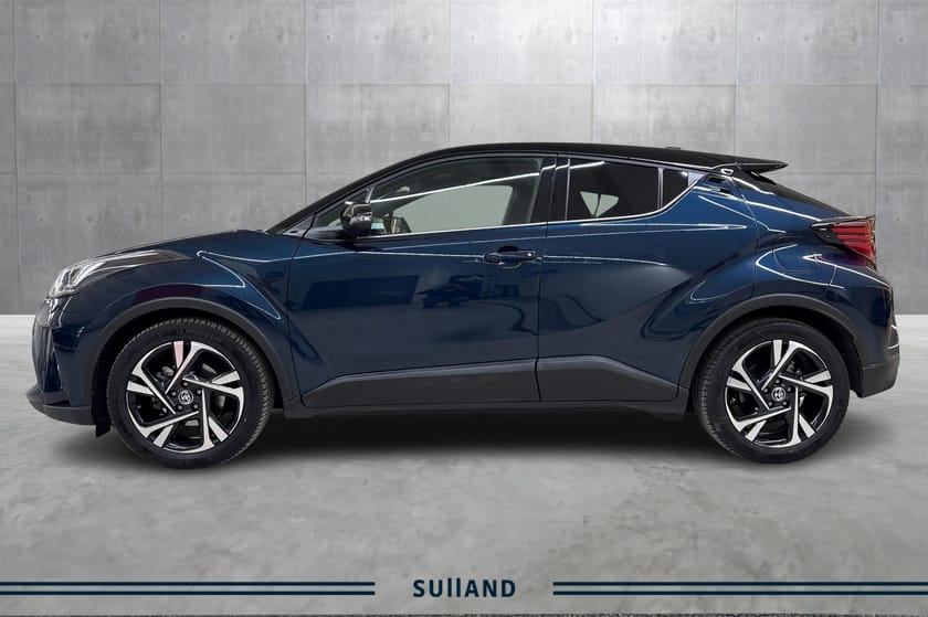 Bilde 2 av Toyota C-HR Hybrid 1.8l Hybrid, Lounge Tech Bitone&Alcantara, H.Feste