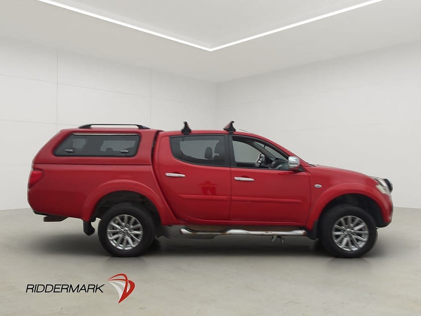 Bild 2 av Mitsubishi L200 Dubbelhytt 2.5 4x4 178hk Drag Skinn Lastsläde Kåpa Moms