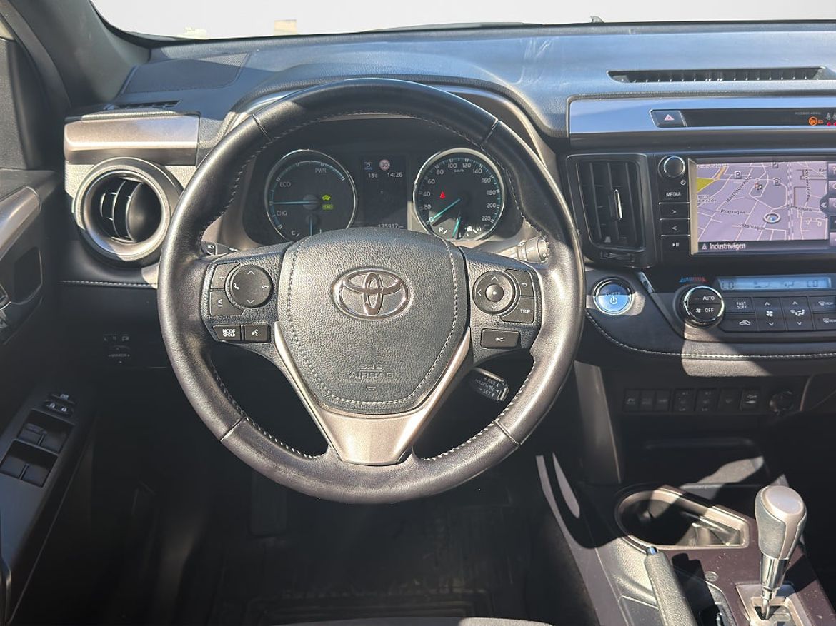 Toyota RAV4 Hybrid, bild 12 av 17