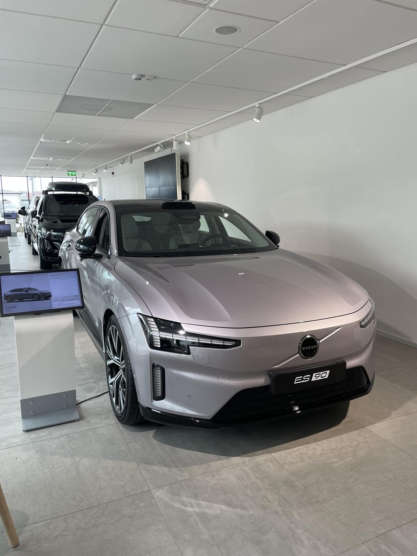 Bild 1 av Volvo ES90 Single Motor Extended Range