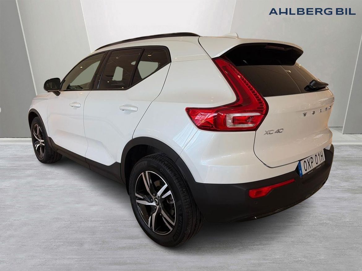 Volvo XC40 2025 - miniatyr 3