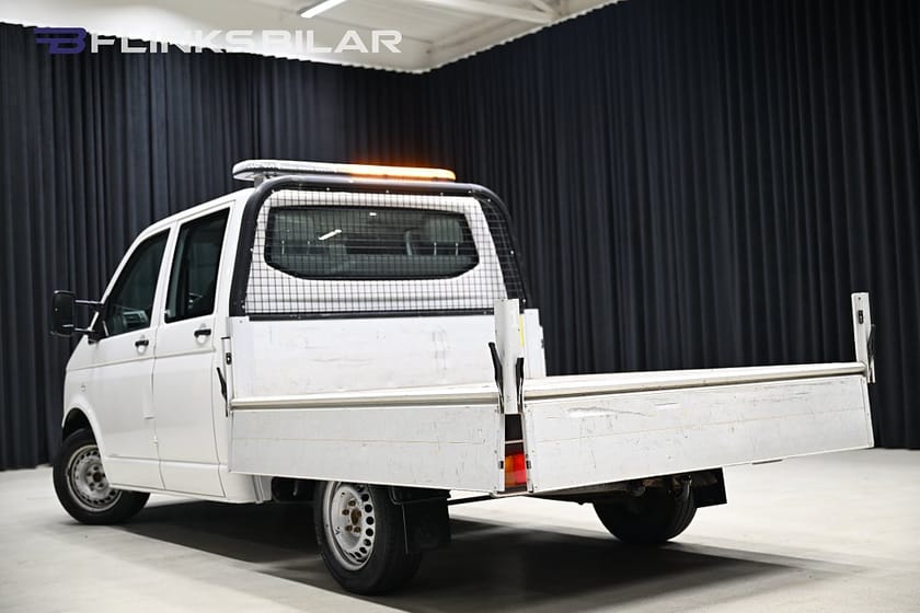 Bild 5 av Volkswagen Transporter Chassi Dubbelhytt TDI 140HK Dubbelhytt|Flak|Drag|Värmare|Lågmil|Leasbar