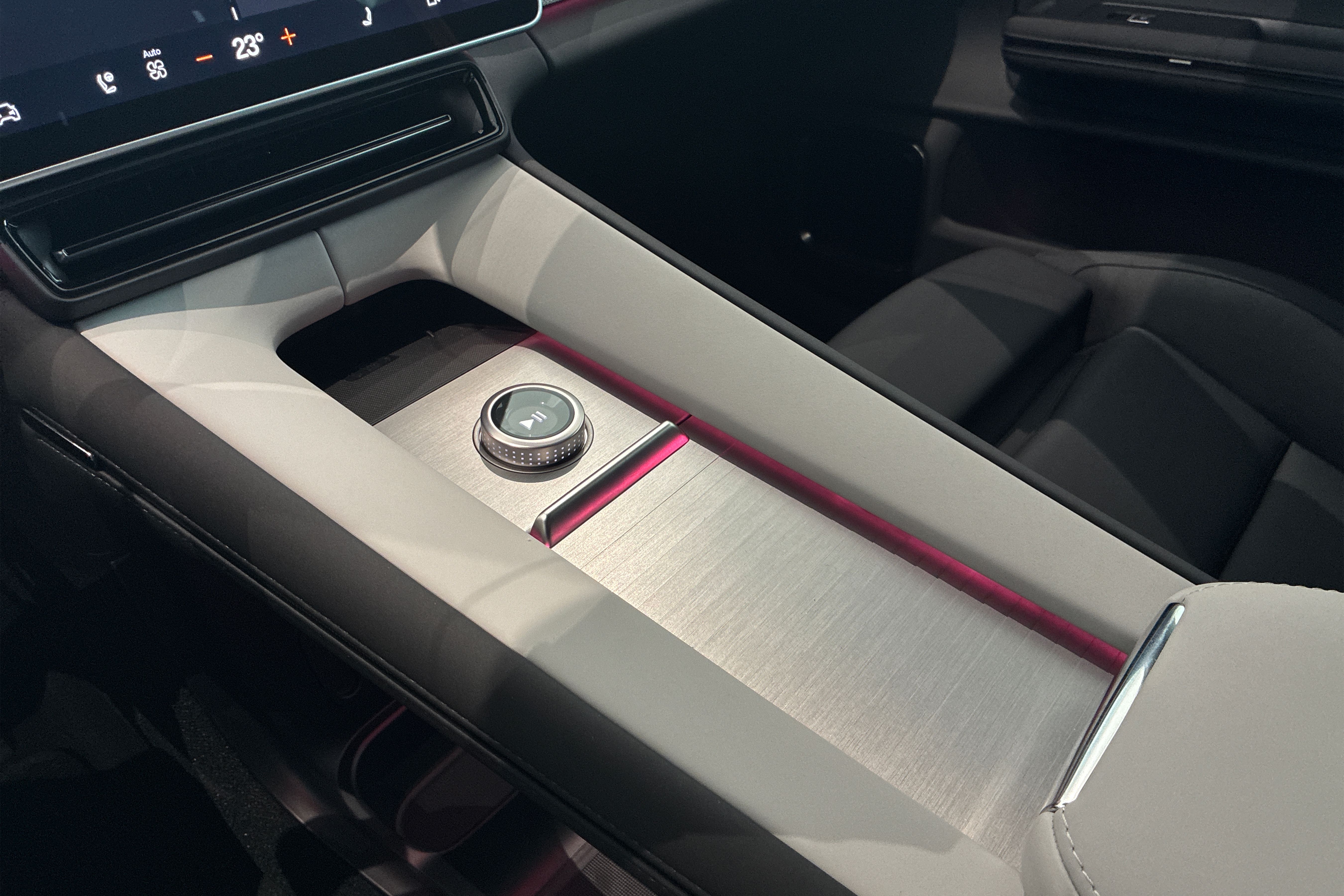 Polestar 4 Long Range Dual motor bilde 16