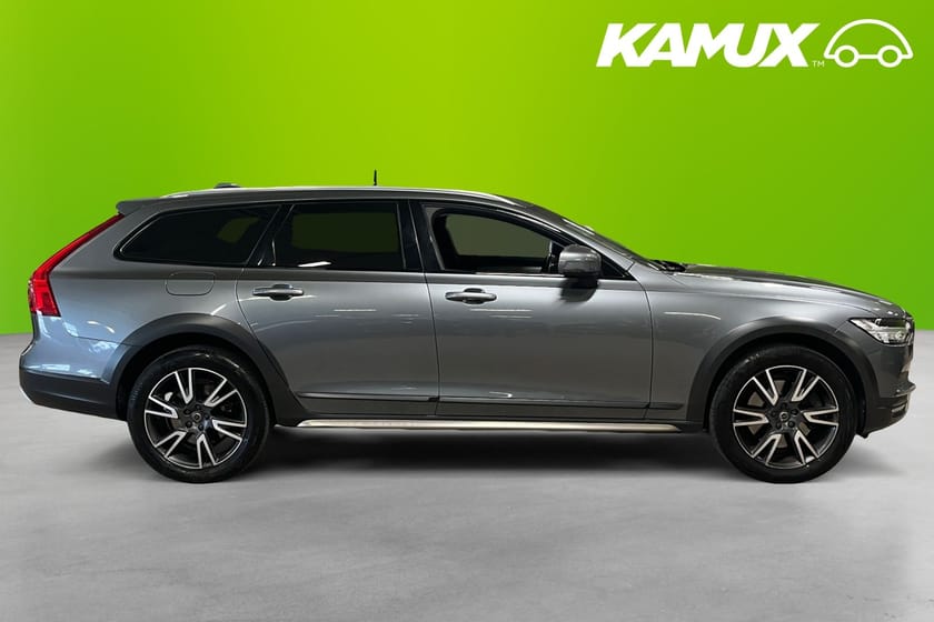 Bild 2 av Volvo V90 Cross Country D4 AWD 190 hk H&K 360° Luft Drag VoC D-Värm CarPlay