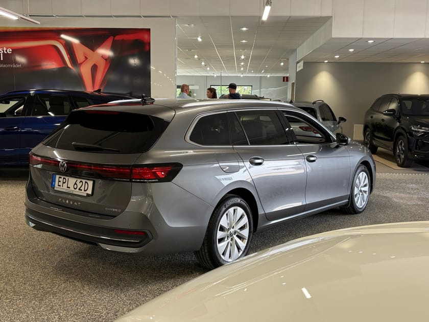 Bild 3 av Volkswagen Passat Variant eHybrid 1.5 TSI Business 272 HK