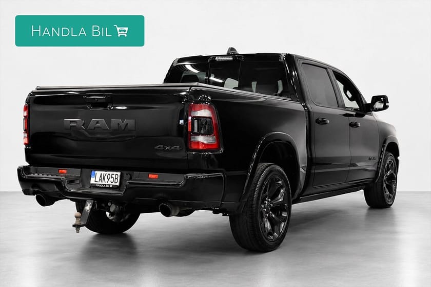 Bild 5 av RAM 1500 Crew Cab 5.7 V8 HEMI NIGHT LARAMIE 4x4 Drag 395hk