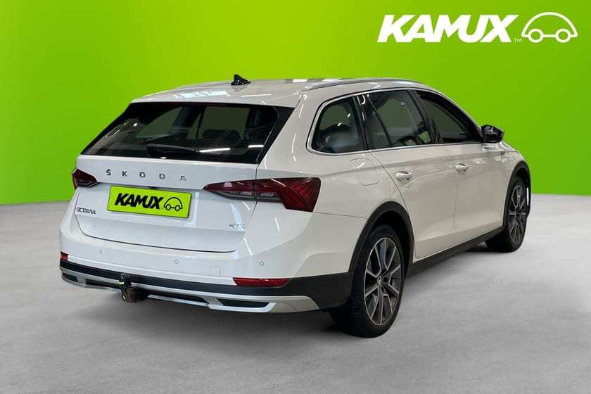 Bild 4 av Škoda Octavia Scout 2.0 TDI 4x4 Moms Värmare Drag Cockpit
