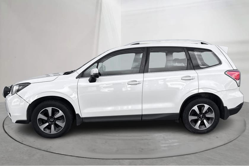 Bild 2 av Subaru Forester 2.0 (150hk) Vinterhjul Dragkrok