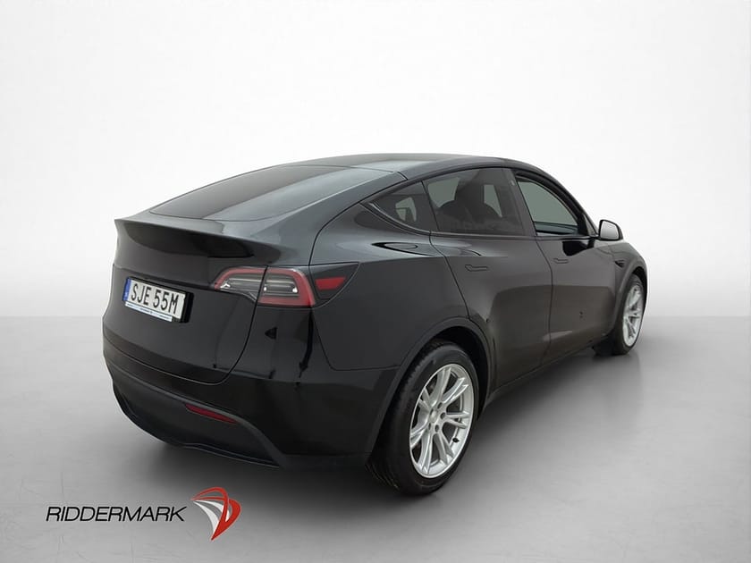Bild 5 av Tesla Model Y Long Range AWD Autopilot Svensksåld