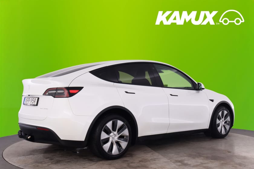 Bild 2 av Tesla Model Y Long Range AWD Drag Pano Moms