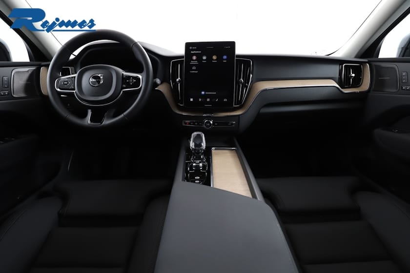 Bild 2 av Volvo XC60 T6 Plus Dark Nordic Edition
