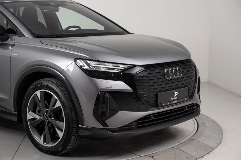 Bilde 3 av Audi Q4 50 e-tron quattro ACC Krok Kamera Sonos Head-Up S-Line