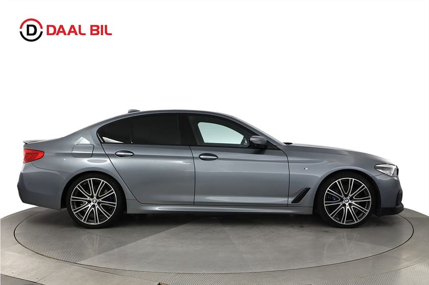 Bild 5 av BMW 530d xDrive Sedan 265HK M-SPORT H/K® TAKLUCKA 360-KAM HUD