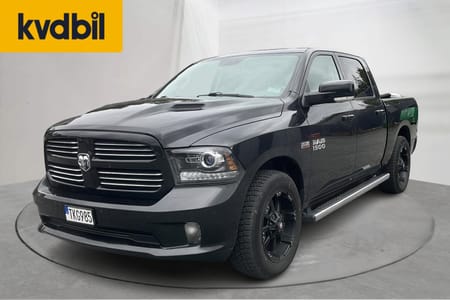 RAM 1500 Crew Cab 5.7 4WD (401hk) Helläder Taklucka Drag
