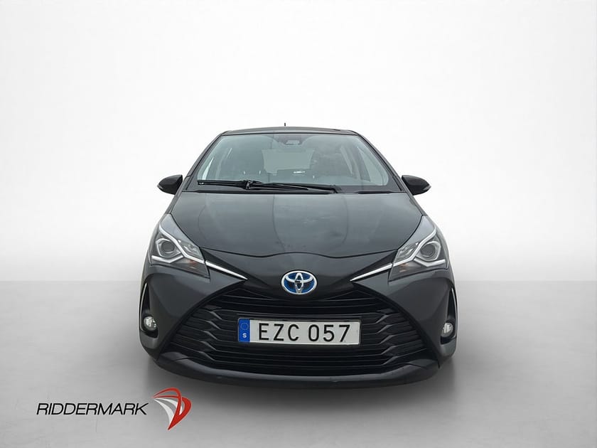 Bild 2 av Toyota Yaris Hybrid e-CVT 101hk Active Backkamera Navi