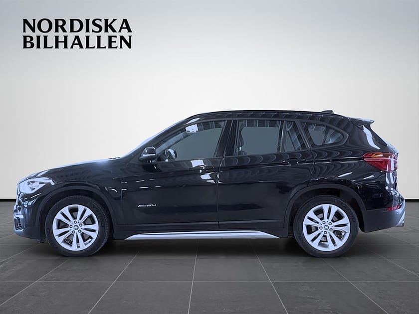 Bild 4 av BMW X1 xDrive20d Steptronic xLine Kamera Drag Bluetooth
