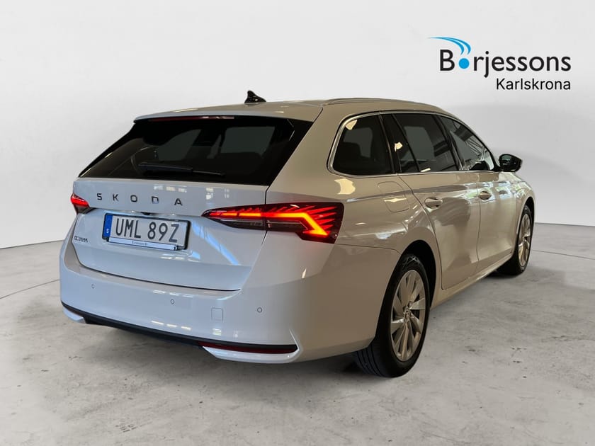 Bild 3 av Škoda Octavia Kombi 1.5 TSI mHEV DSG Sekventiell, 150hk, 2025 7 växlar
