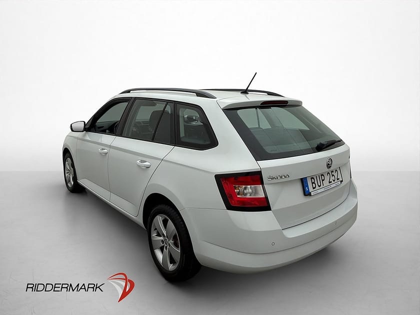 Bild 5 av Škoda Fabia Kombi Skoda 1.2 TSI 90hk Style CarPlay Farthållare
