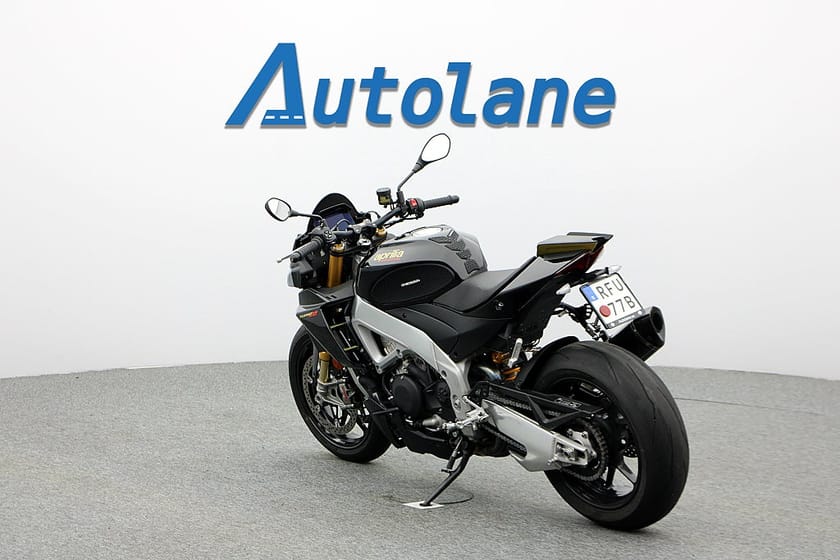 Bild 3 av Aprilia Tuono V4 1100