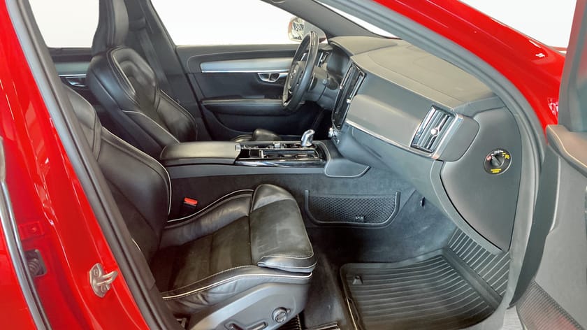 Bild 3 av Volvo V90 Recharge T8 AWD Drag - 360° - R-Design