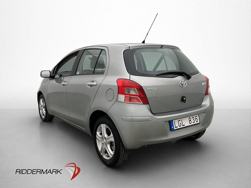 Bild 5 av Toyota Yaris 1.33 99hk Svensksåld Låg-Årsskatt 0.52 l/mil