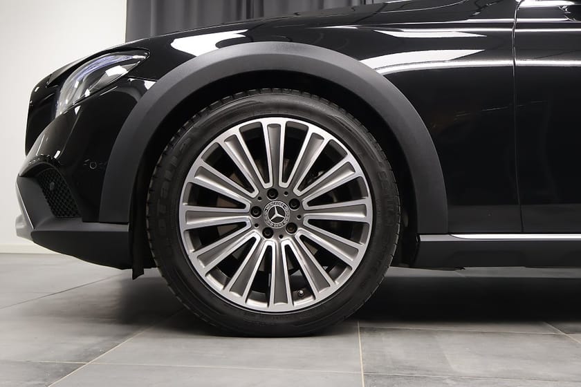 Bild 5 av Mercedes-Benz E 220 d 4MATIC All-Terrain AIRMATIC Värmare 360 dragkrok