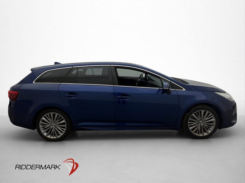Bild 5 av Toyota Avensis Kombi 1.8 Executive Panorama Skinn Kamera Drag Navi
