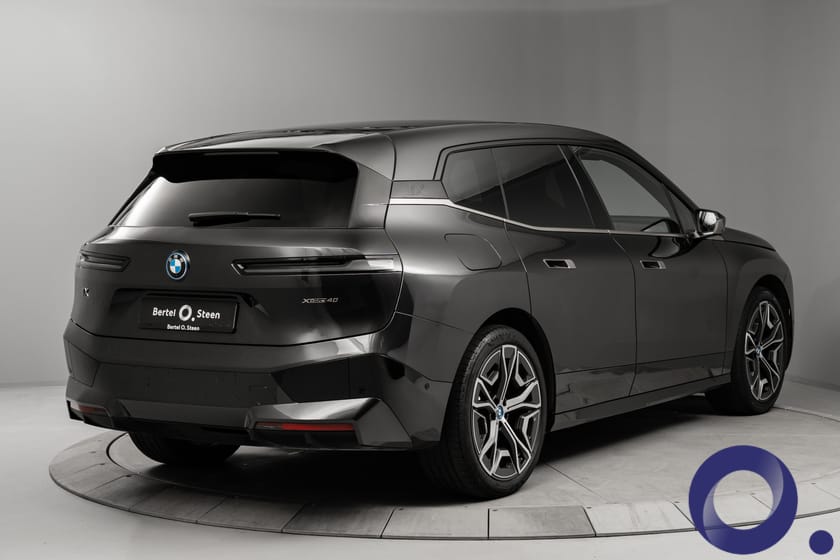 Bilde 4 av BMW iX xDrive40 | Laserlys | Sky Lounge | 4-hjulsstyring