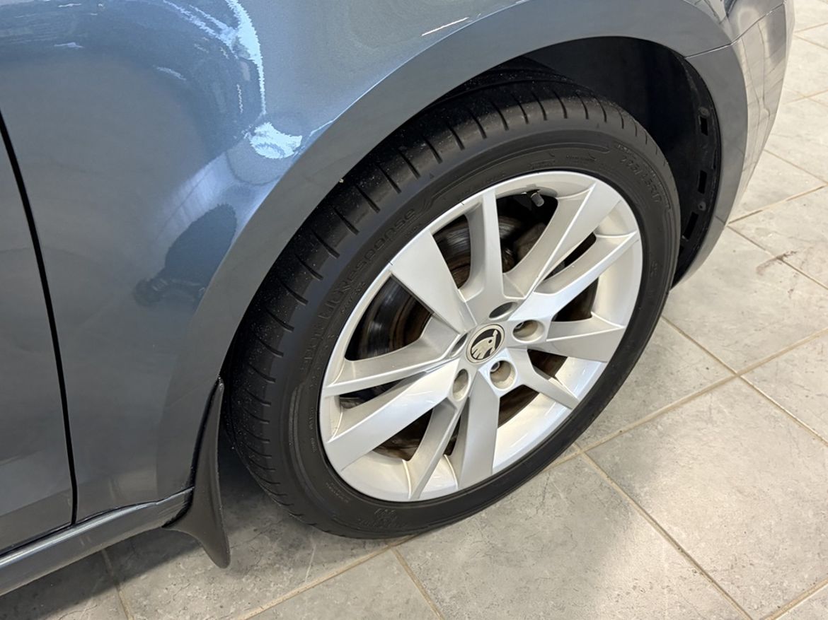 Škoda Škoda Octavia Kombi — bild 3