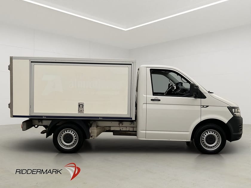 Bild 2 av Volkswagen Transporter Chassi Cab 150hk PÅBYGGNAD Värmare Dragkrok Moms