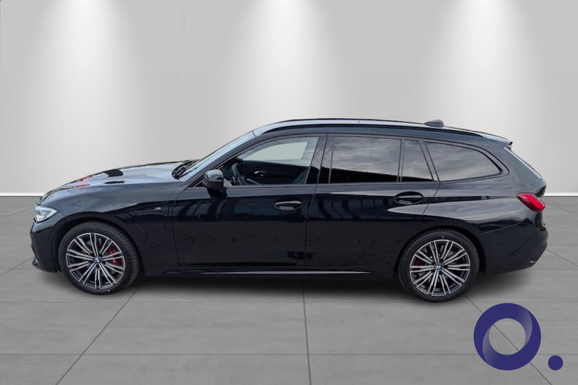 Bilde 2 av BMW 330e xDrive Touring
