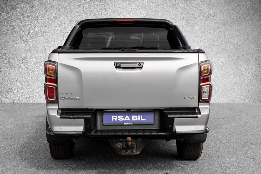 Bilde 4 av Isuzu D-Max Dobbelcab 1,9 Dob Cab Black/Magnum Edition. H feste/Eber/Garanti