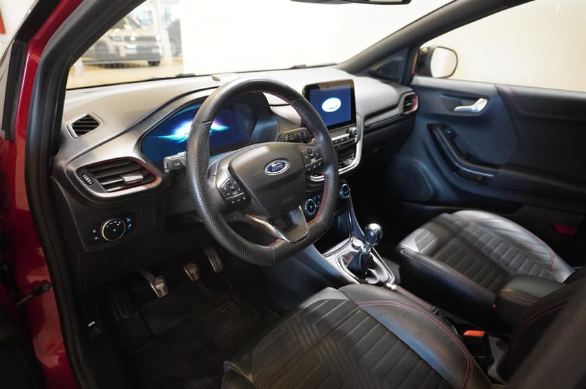 Bild 2 av Ford Puma 1,0 EcoBoost ST-Line 125hk Dragkrok, Backkamera
