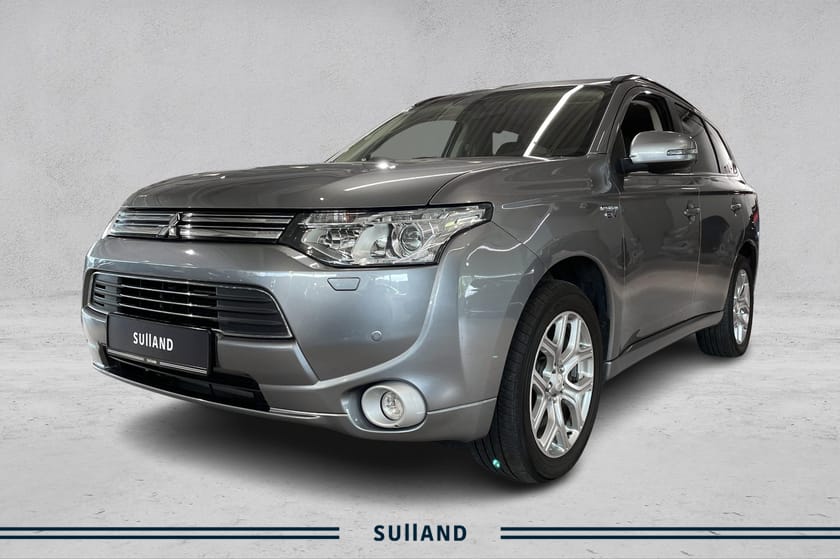 Bilde 1 av Mitsubishi Outlander PHEV 2.0 / Instyle+ / Panorama / Skinn / Krok / Aut