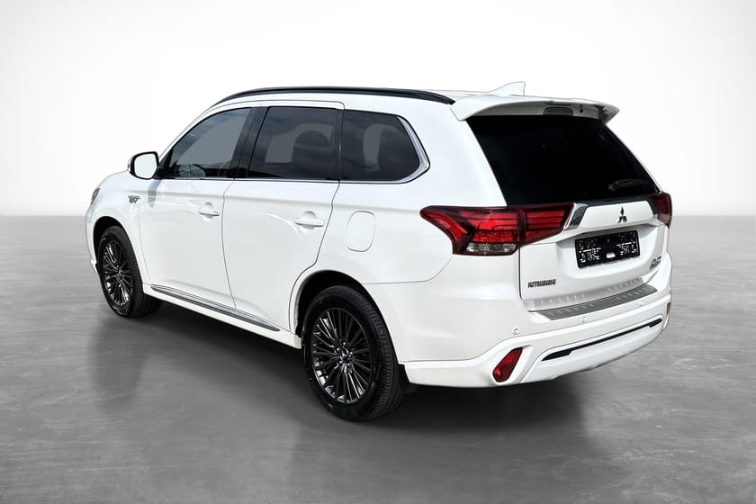 Bilde 5 av Mitsubishi Outlander PHEV S Edition, hengerfeste, skinn, luke, ACC