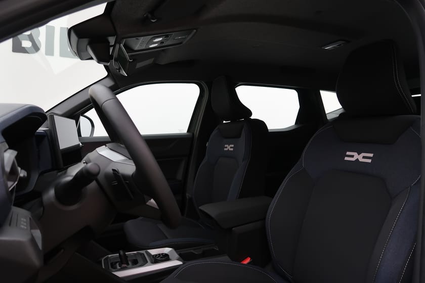 Bild 4 av Dacia Duster 4x4 hybrid 150 expression