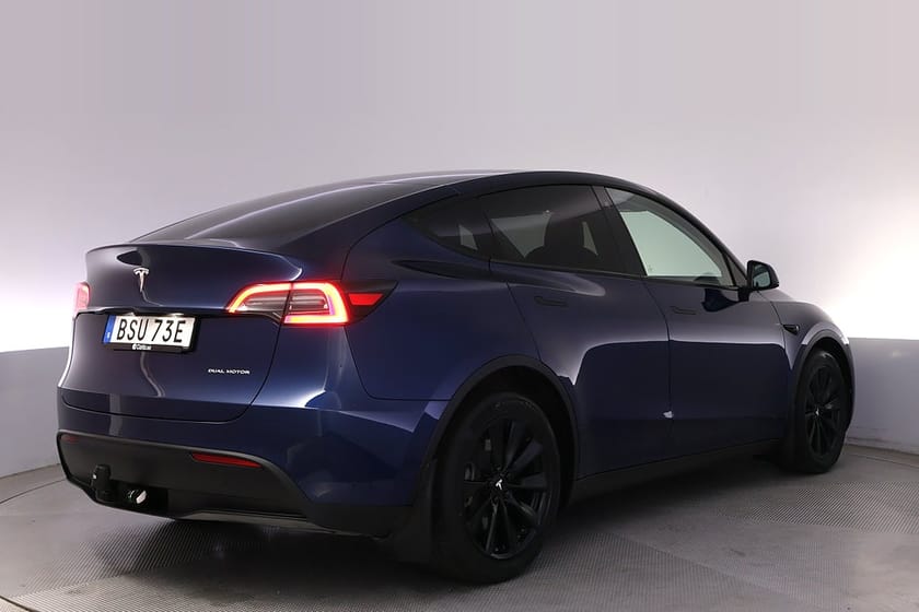 Bild 5 av Tesla Model Y Long Range AWD Uppg. Autopilot Panorama Drag