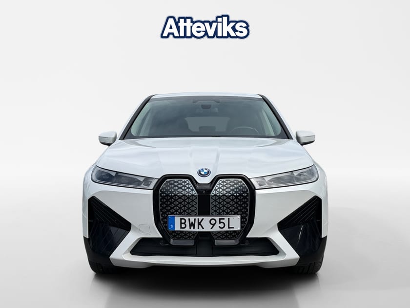 Bild 2 av BMW iX xDrive40 40 xDrive 326hk *H-K Ljud/Drag/360 Kamera/Keyless/