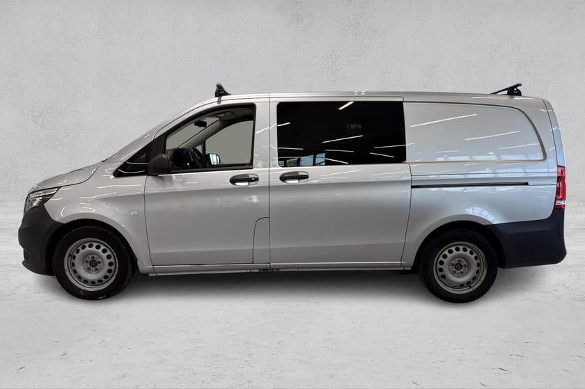 Bilde 2 av Mercedes-Benz Vito 116 CDI 4MATIC 2.8t A2 Komplett Pluss aut Auksjon! Les tekst!