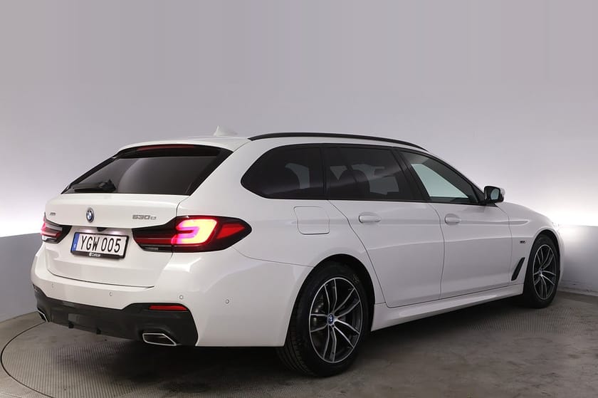 Bild 5 av BMW 530e xDrive Touring M Sport Kamera Värmare Hifi Drag