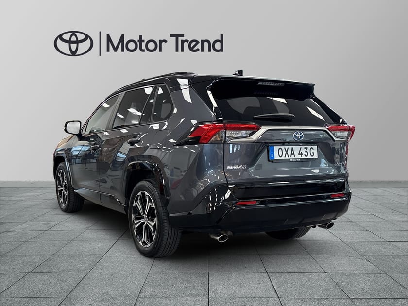 Bild 2 av Toyota RAV4 Plug-in Hybrid 2,5 LADDHYBRID AWD-I STYLE BI-TONE PREMIUMPAK