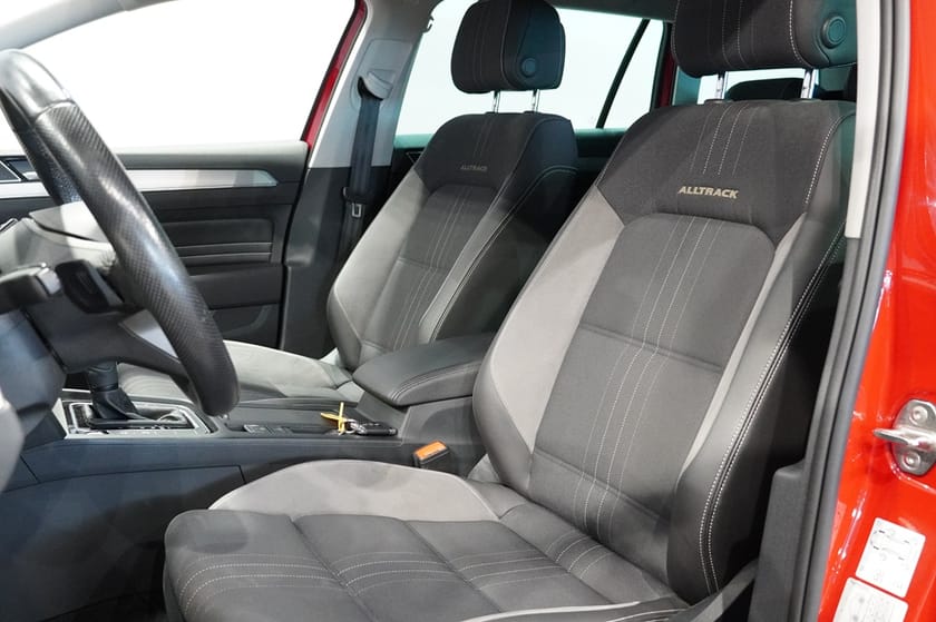 Bild 4 av Volkswagen Passat Alltrack 2.0 TDI 4MOTION DRAG KAMERA
