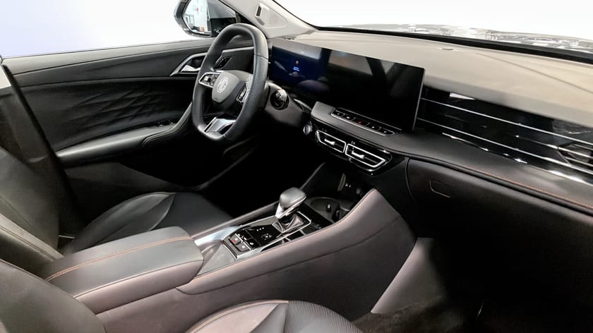 Bild 3 av MG HS PHEV LUX 1.5T LUXURY