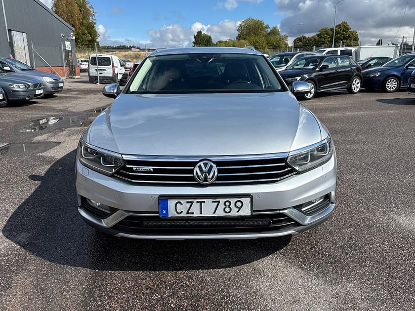 Bild 3 av Volkswagen Passat Alltrack 2.0 TDI 190hk EXECUTIVE DPF SCR 4M Euro 6|COCKPIT|